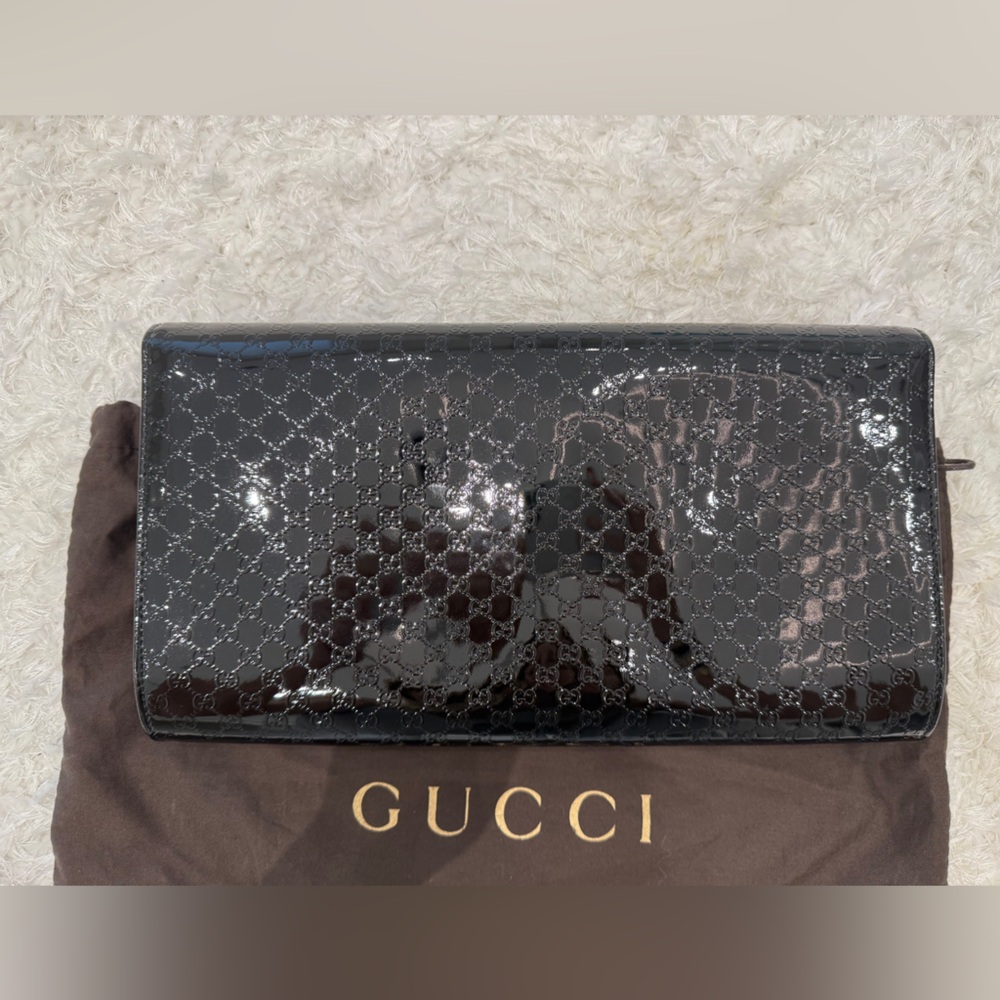 Gucci Patent Microguccissima Small Broadway Clutch